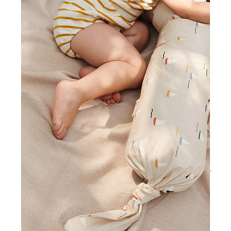 DEAR APRIL Bed snake, Pond Boats