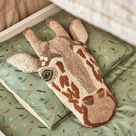 LIFETIME Kidsrooms Children's Giraffe cushion