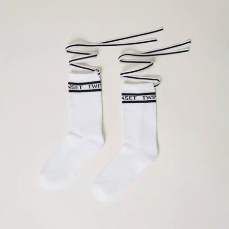 TWINSET Skarpety dziecięce białe z nadrukiem logo i tasiemkami