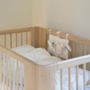 We Are Bitte Organizer na łóżeczko dziecięce, oat