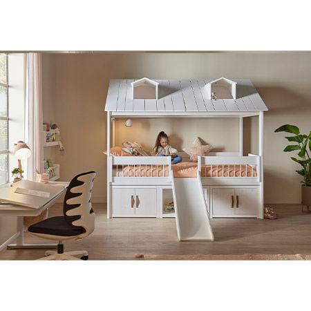 LIFETIME Kidsrooms Łóżko dziecięce Cabin Beach House 90x200 z szafkami i dodatkową zjeżdżalnią, białe