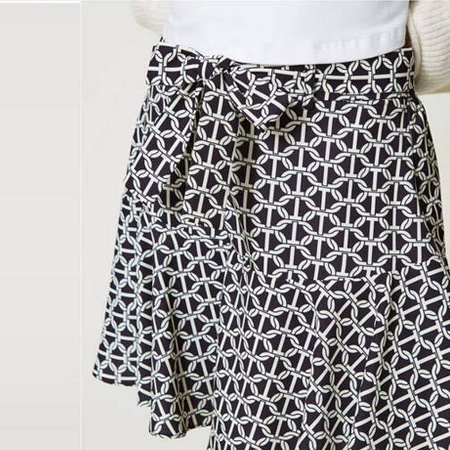 TWINSET Girls short skirt with oval T-charm, print