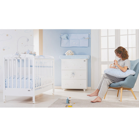  PICCI Nene Baby bed with bear application with pale blue ribbon