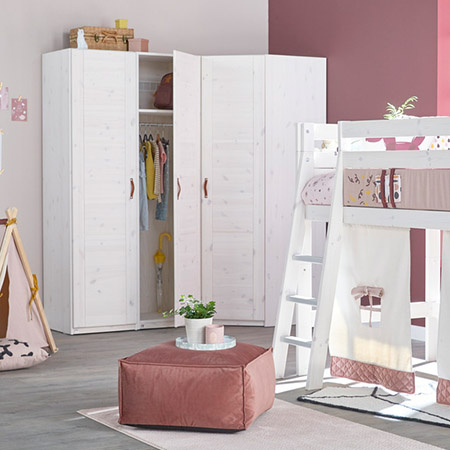 LIFETIME Kidsrooms  Szafa dziecięca trzydzwiowa z wieszakami półkami 150 cm, biała