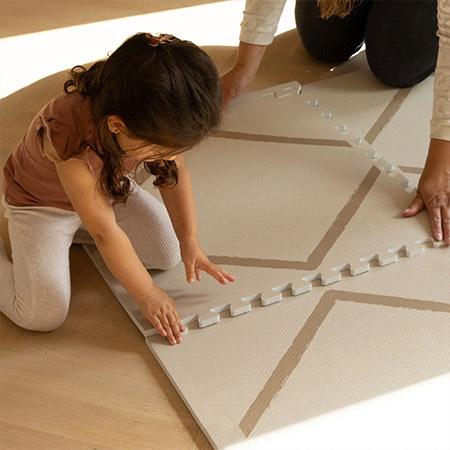 EEVEVE Mata dziecięce PLAYMAT Beni - Autumn Gold