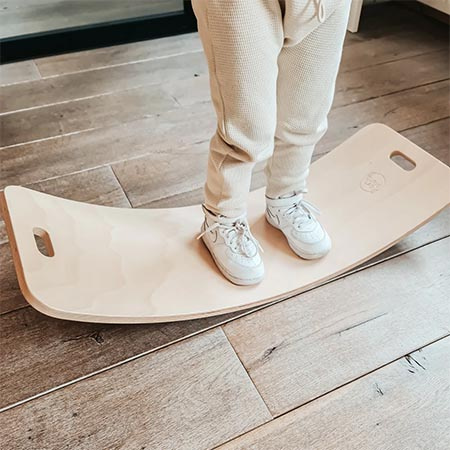 Curve Lab Kids Balanced wooden balance board